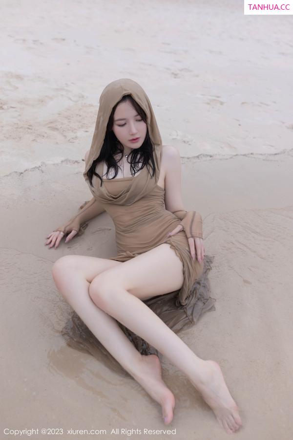 鱼子酱fish  [XiuRen]高清写真图 2023.08.25 No.7288 鱼子酱Fish 沙滩美腿第24张图片